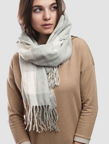 серый-белый