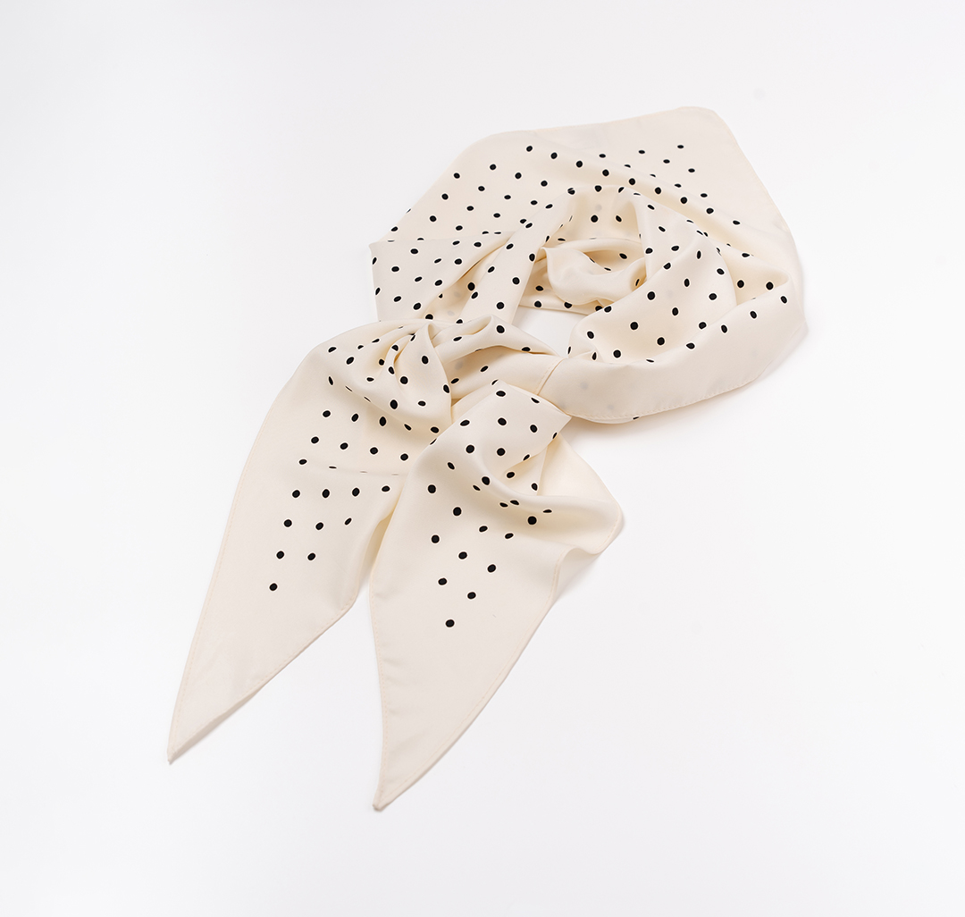 Платок Мармалато, цвет молочный-черный #5