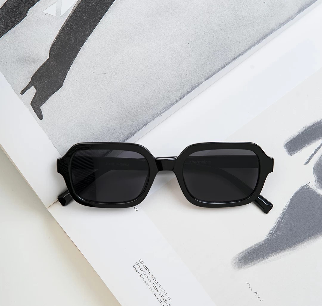 Очки с чехлом Мармалато, цвет черный #7