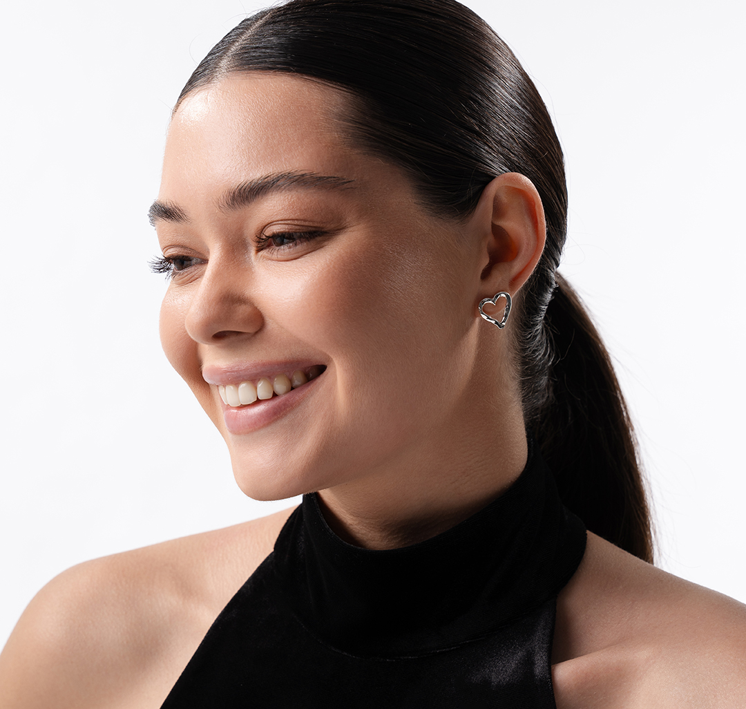 Серьги женские в форме сердечка Мармалато, цвет белое серебро #3