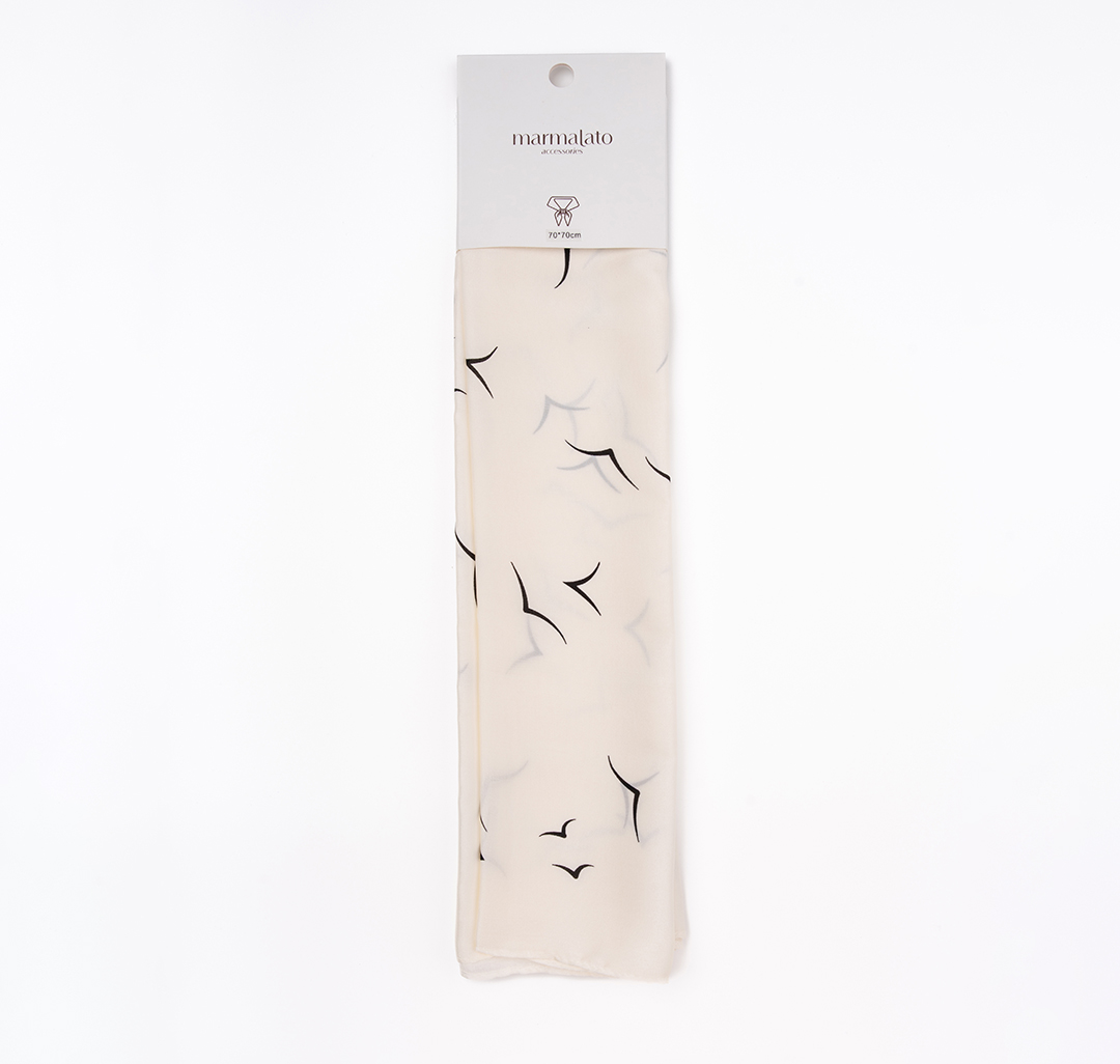 Платок Мармалато, цвет молочный-черный #5
