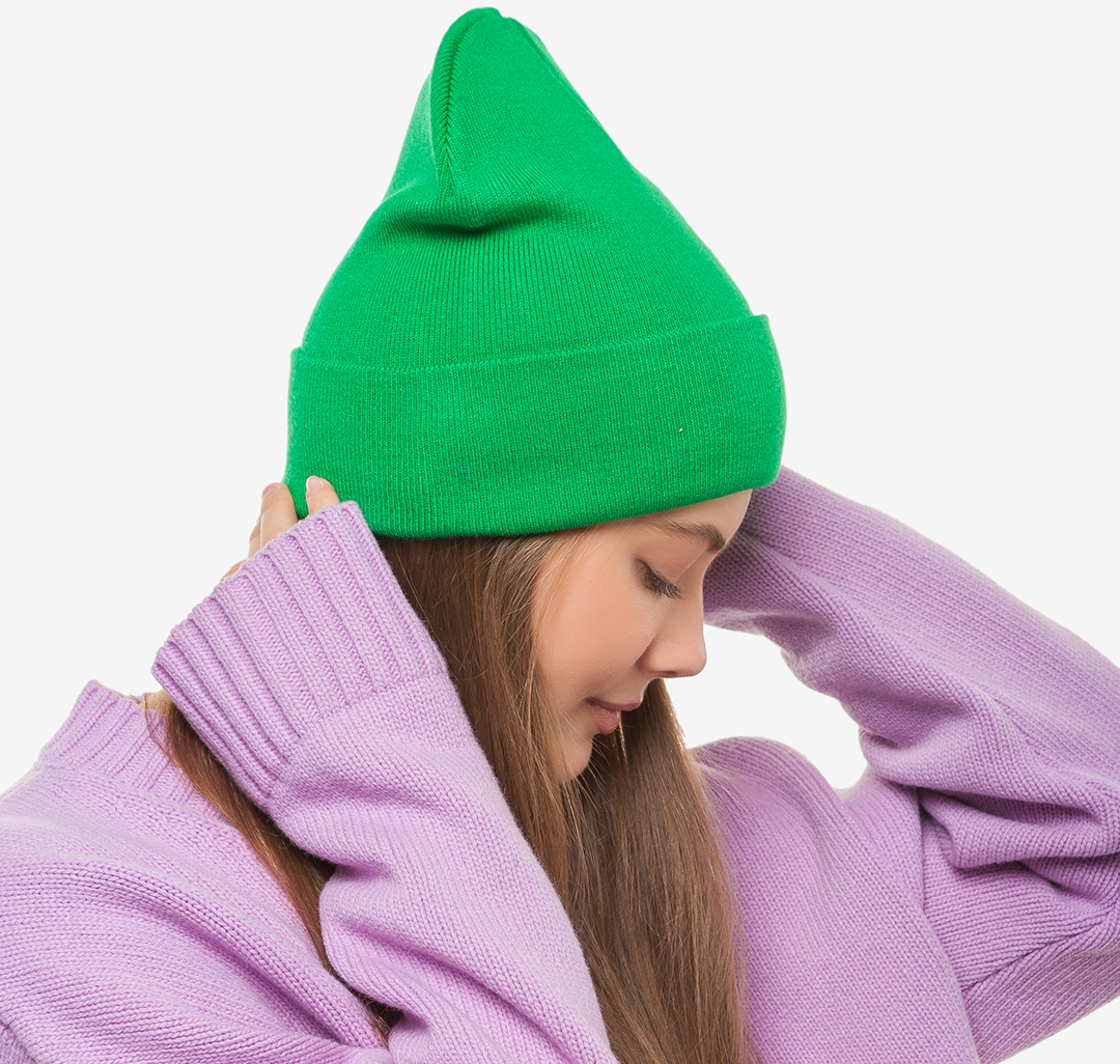 Зеленая шапка из вискозы Мармалато, цвет Зеленый #4