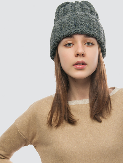 Темно-серый