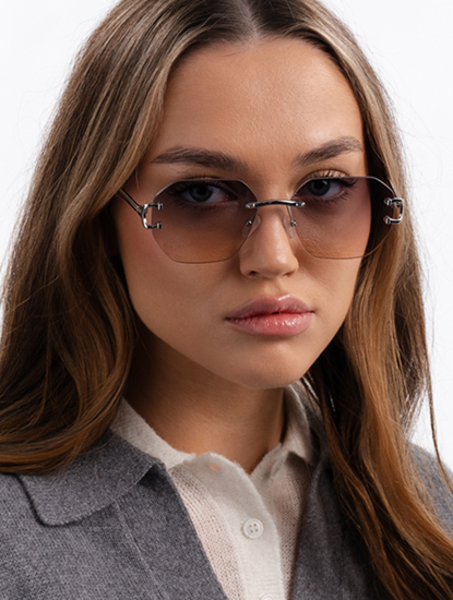 Очки солнцезащитные черные