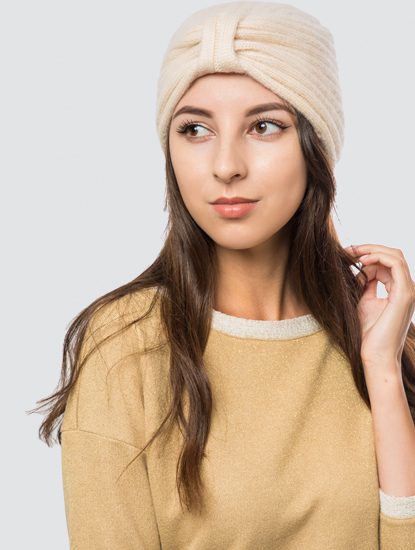 Светло-бежевый