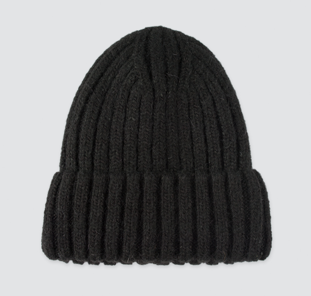 Женская утепленная шапка с пайетками Мармалато, цвет Черный #2